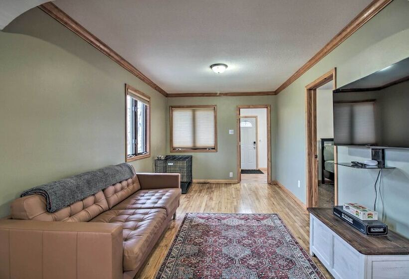 Dog Friendly Crosby Home W/ Bike Storage!