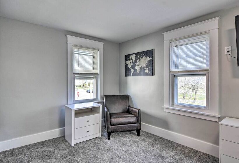 Dog Friendly Home ~ 14 Mi To Highmark Stadium