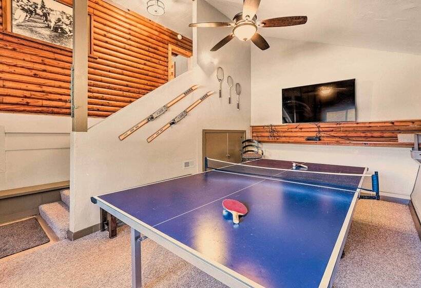 Dog Friendly Kings Beach Log Cabin W/ Hot Tub!