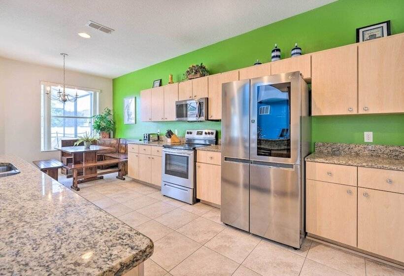 Dog Friendly Kissimmee Home W/ Lanai + Pool!