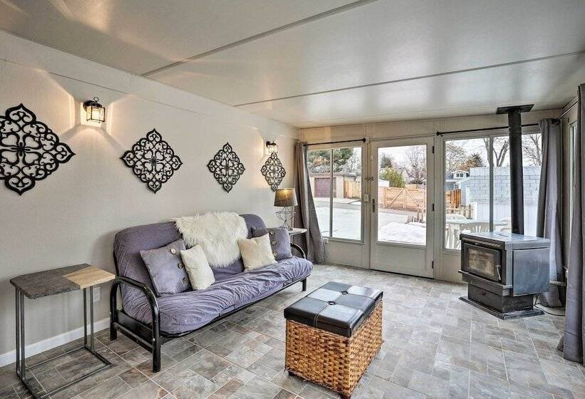 Dog Friendly Ranch Retreat ~5 Mi To Denver!