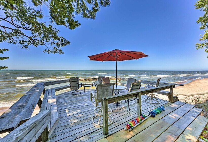 Douglas Whispering Winds Cottage W/ Beach!