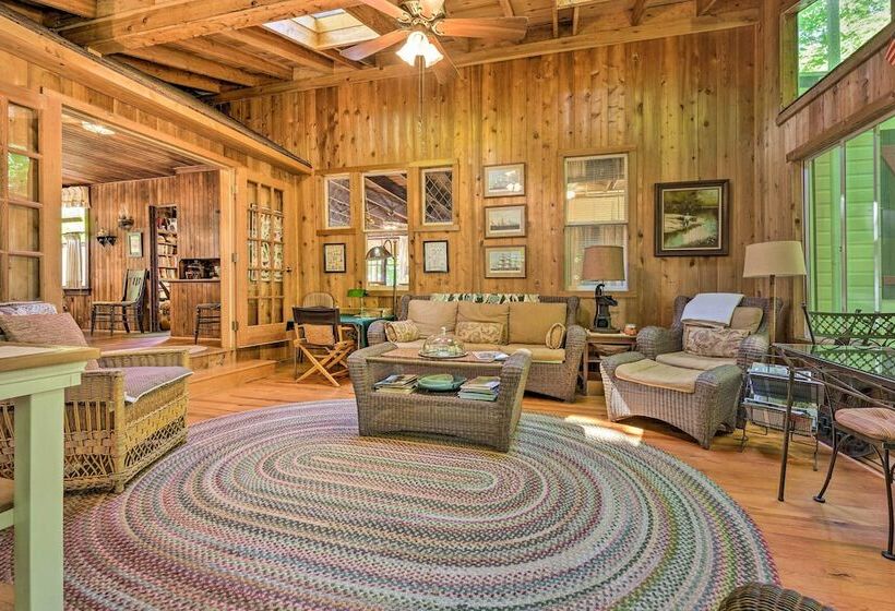 Douglas Whispering Winds Cottage W/ Beach!