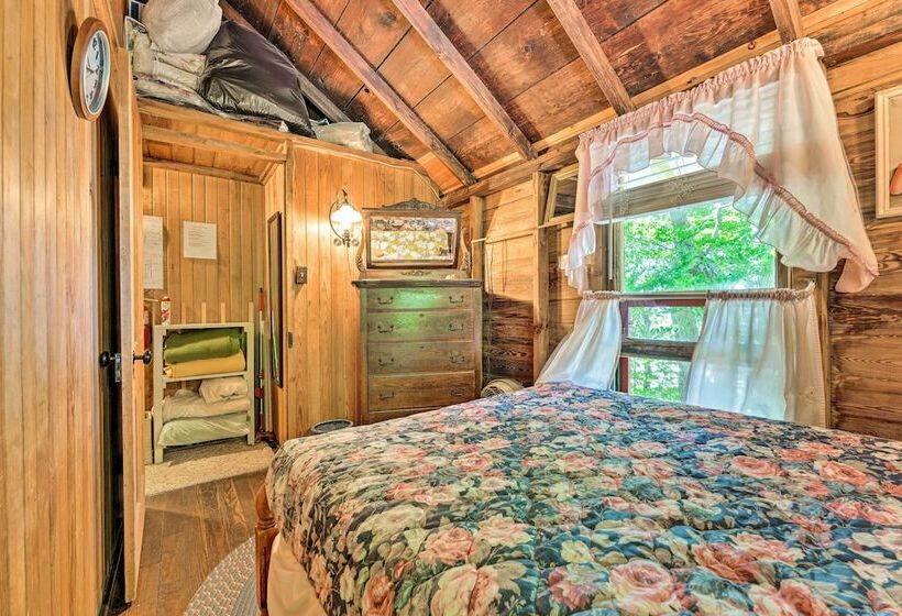 Douglas Whispering Winds Cottage W/ Beach!