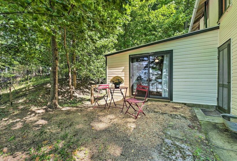 Douglas Whispering Winds Cottage W/ Beach!