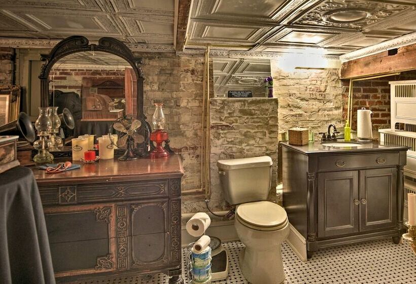 Downtown Daytona Beach Home: Walk To Halifax River