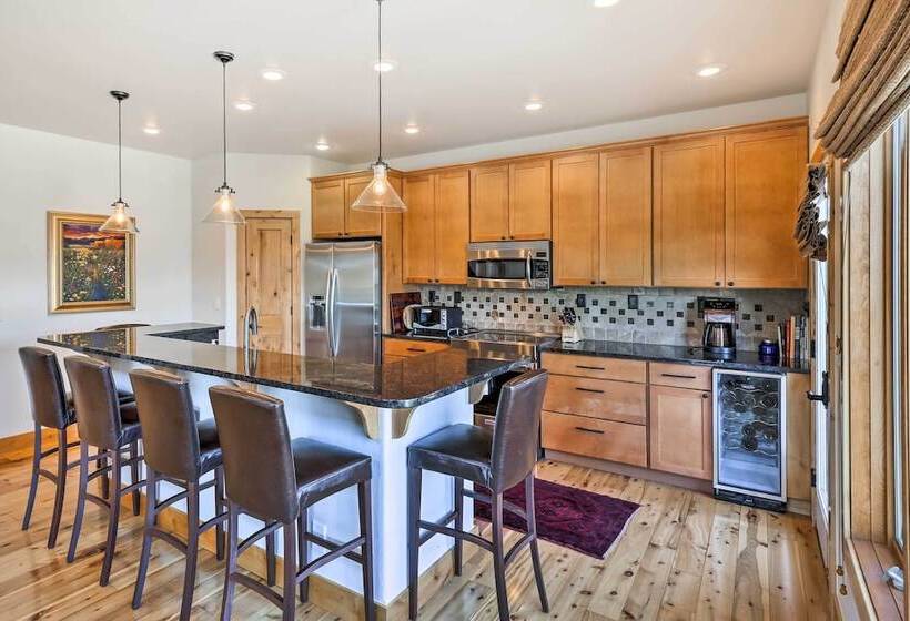 Dtwn Frisco Home W/ Mtn View, 11 Mi To Ski Breck!