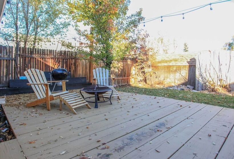 Downtown Home W/ Grill: 5 Mi To Garden Of The Gods
