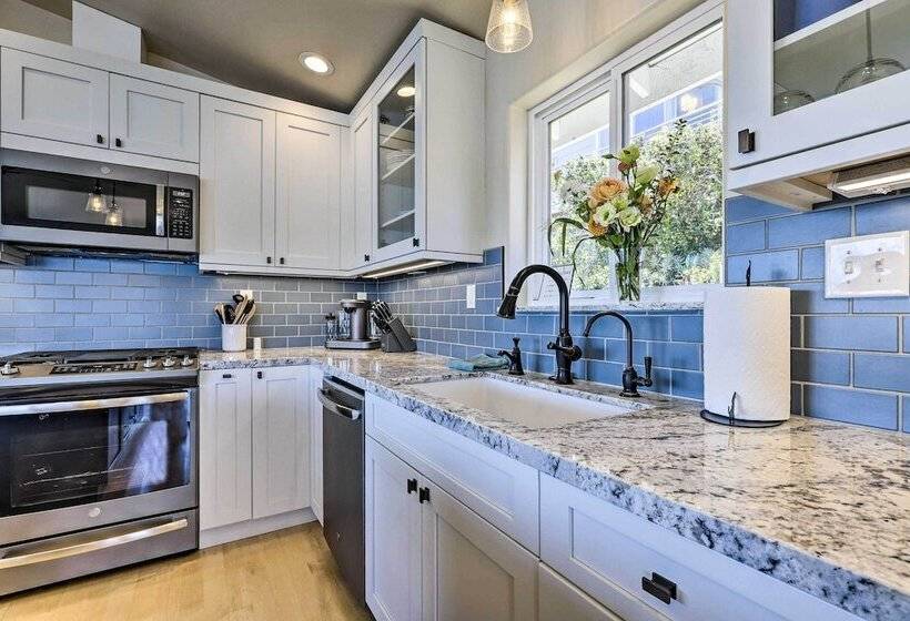 Dreamy Sonoma Coast Home W/ Waterfront Views