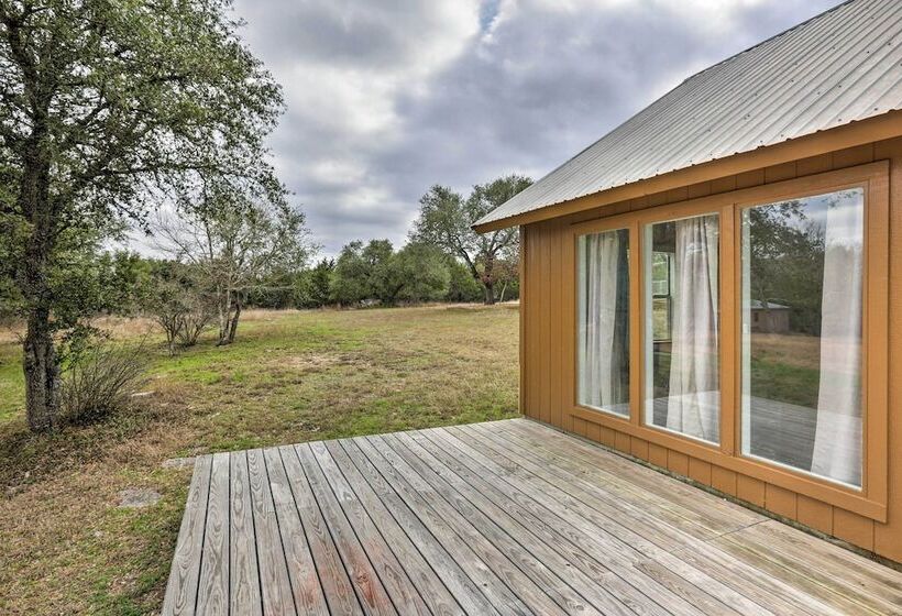 Dripping Springs Home W/ Deck, Near Wedding Venue