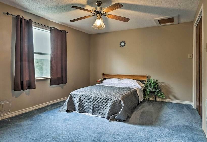 Dripping Springs Home W/ Deck, Near Wedding Venue