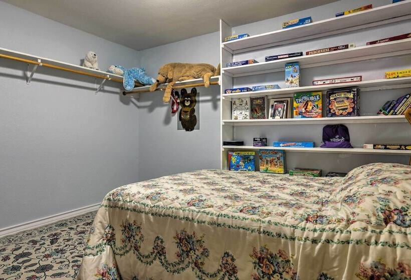 Dripping Springs Home W/ Deck, Near Wedding Venue