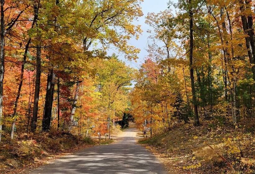 Eagle River Lakefront Retreat W/ Fire Pit & Grill