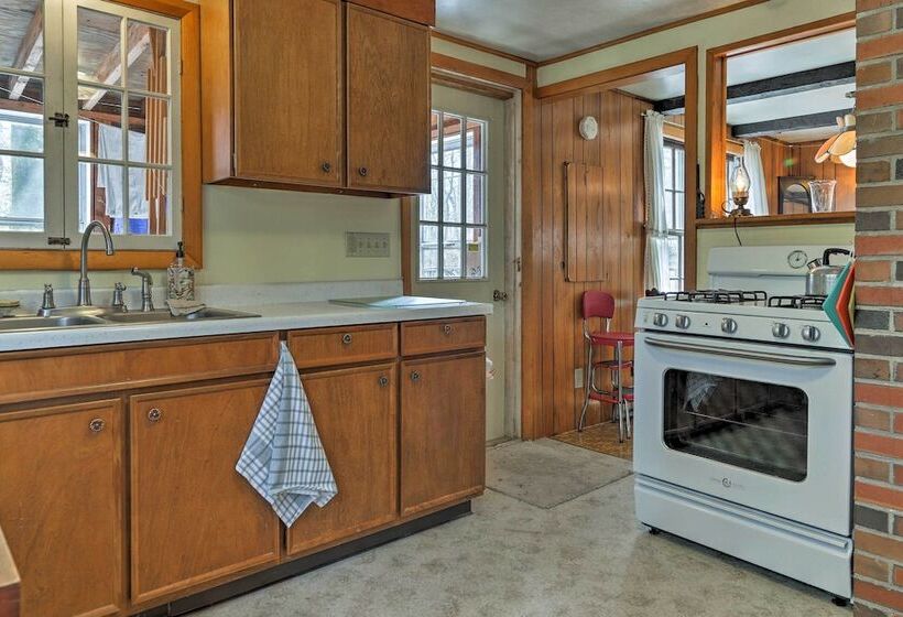 East Otis Reservoir Cabin W/ Porch   Walk To Lake!