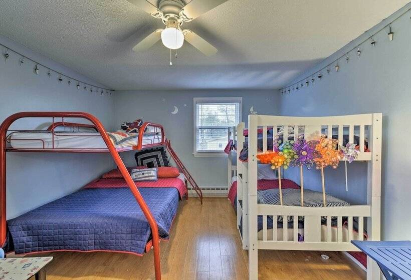 East Wareham Home W/ Pond Access & Private Dock