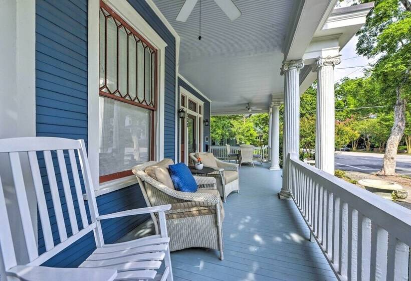 Elegant Raleigh Home W/ Porch, Walk Downtown!