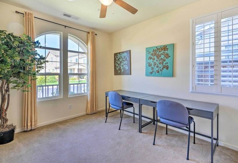 Elk Grove House W/ Grill ~ 3 Mi To Old Town!