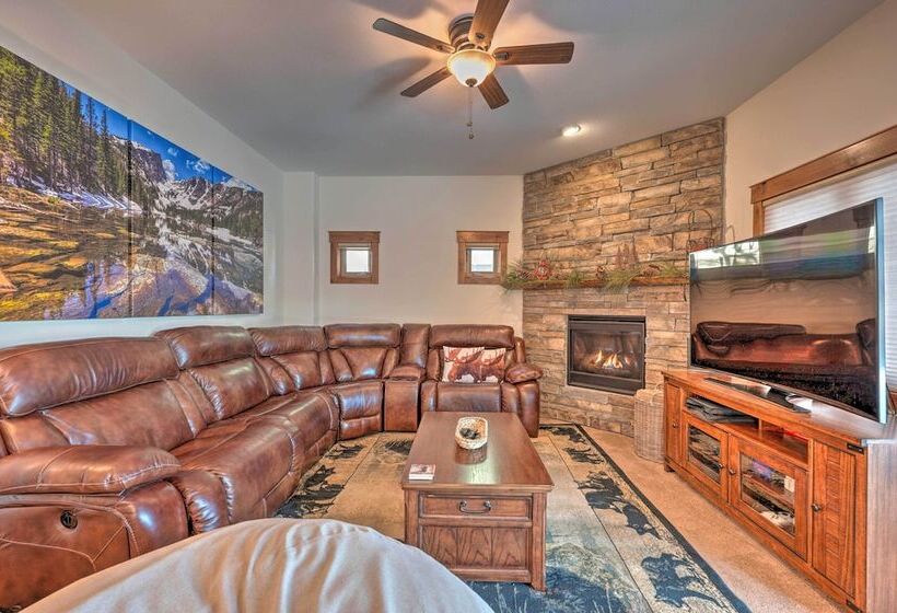 Estes Park Home W/ Hot Tub ~ 5 Mi To Rmnp!