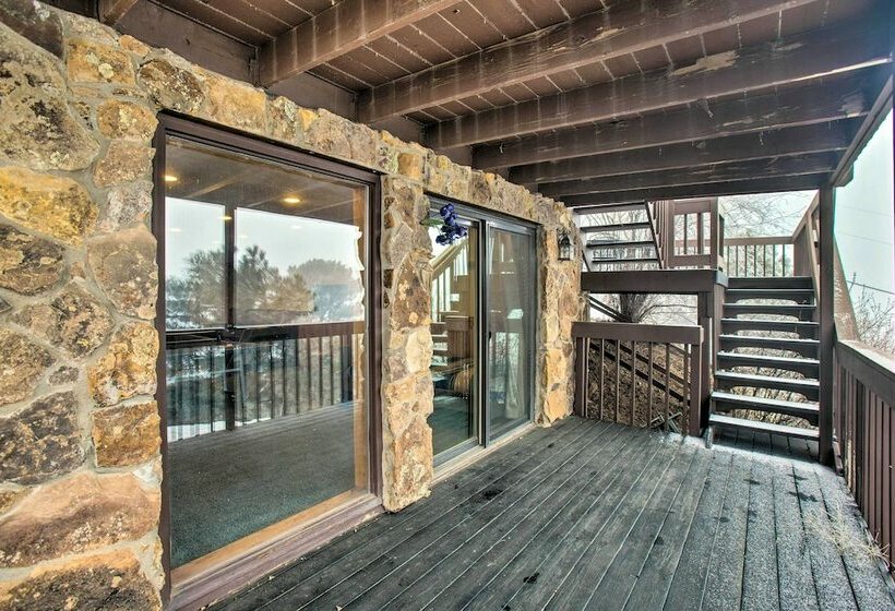 Evergreen Retreat + Hot Tub, Mtn Views & Game Room