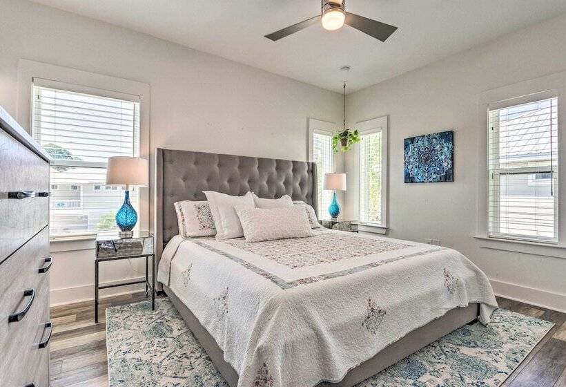 Exquisite  Sugar Magnolia  Abode Near Beach!