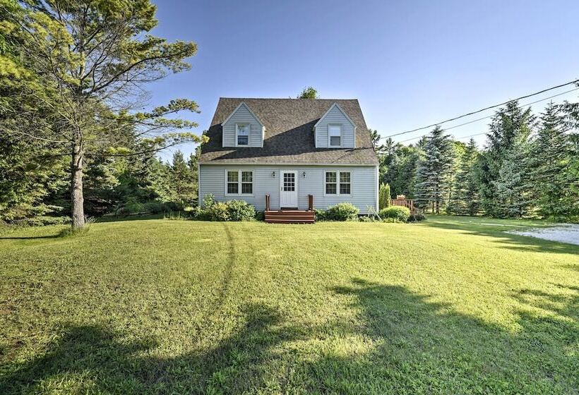 Family Friendly Fish Creek  Cape House  W/ Deck!