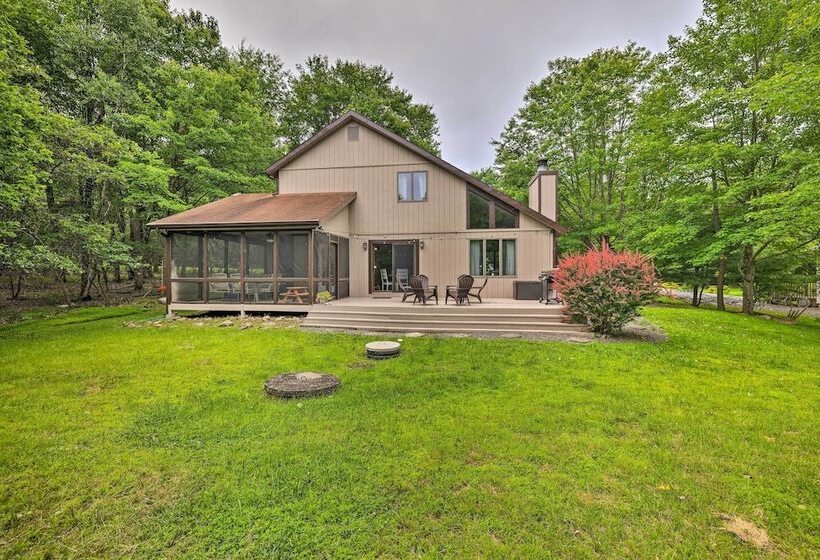 Near Hiking & Skiing: Albrightsville Home W/ Deck!