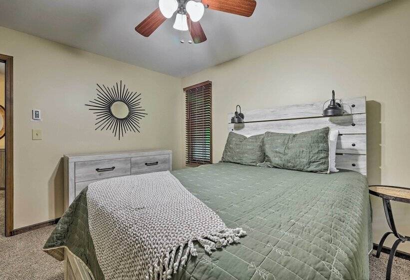 Near Hiking & Skiing: Albrightsville Home W/ Deck!