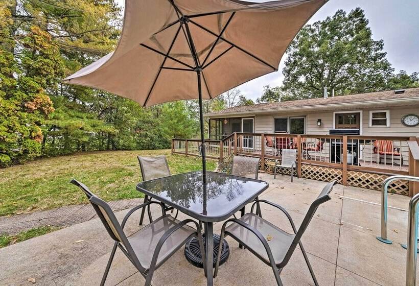 Family Home W/ Deck On Lake Sara: Pets Are Welcome
