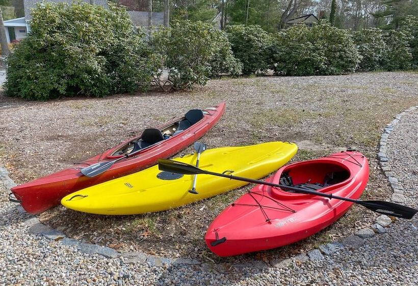 Mashpee Home W/ Beach Gear & Bbq: 2 Mi To Shore