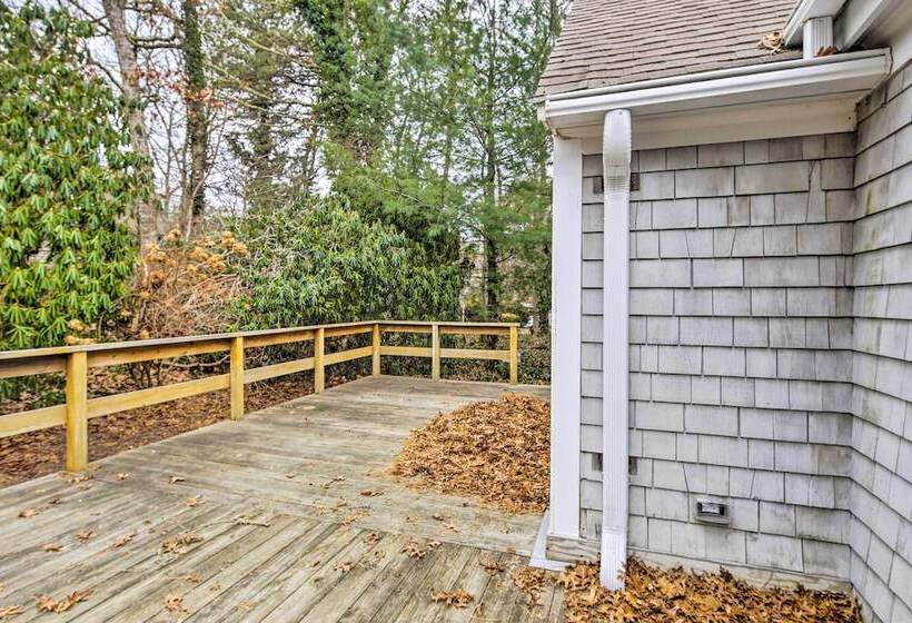 Mashpee Home W/ Beach Gear & Bbq: 2 Mi To Shore