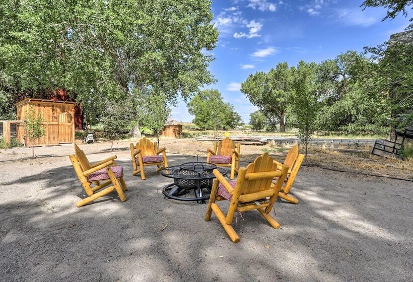 Fruita Victorian Home W/ Hot Tub + Mountains!