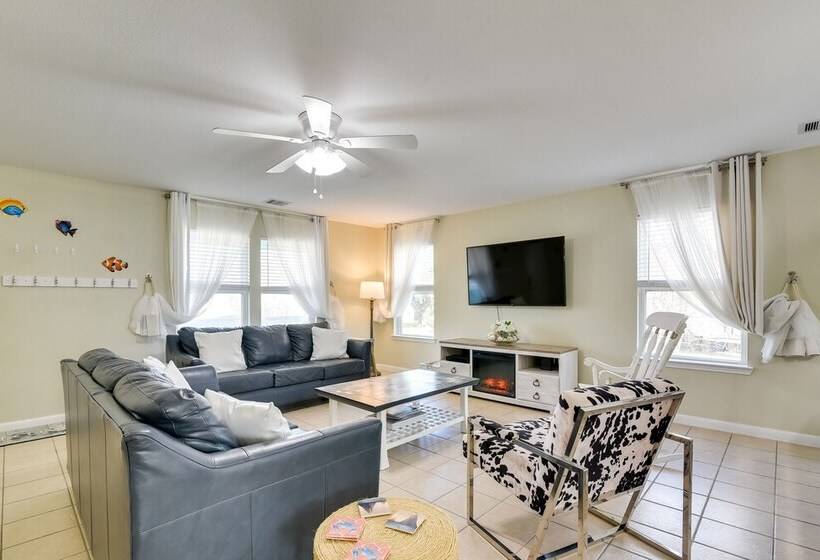 Galloping Seahorse Seabrook Home ~ 4 Mi To Nasa!