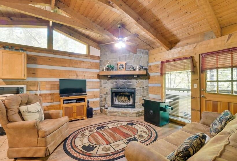 Gatlinburg Cabin W/ Hot Tub ~ 6 Mi To Downtown!