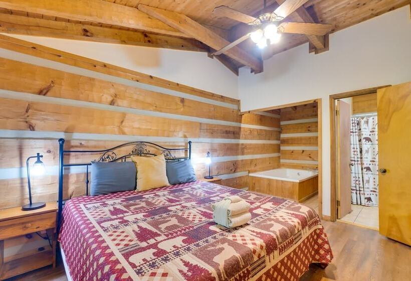 Gatlinburg Cabin W/ Hot Tub ~ 6 Mi To Downtown!
