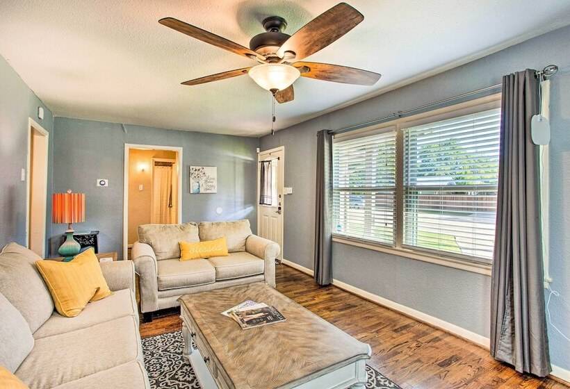 Gigi S Place  W/ Fire Pit, Half Mile To Dtwn