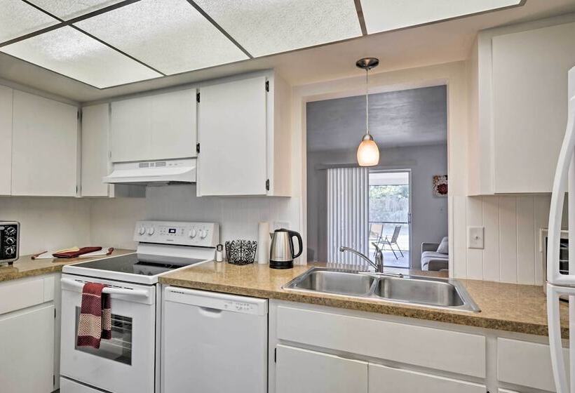 Gorgeous Cape Coral Duplex Home W/ Modern Interior