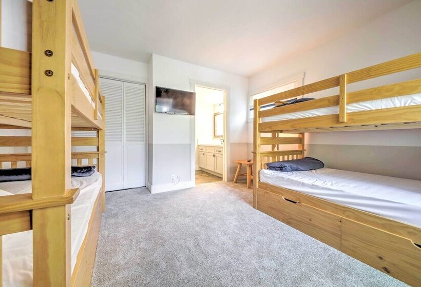 Gorgeous Lake Arrowhead Retreat: Game Room & Deck