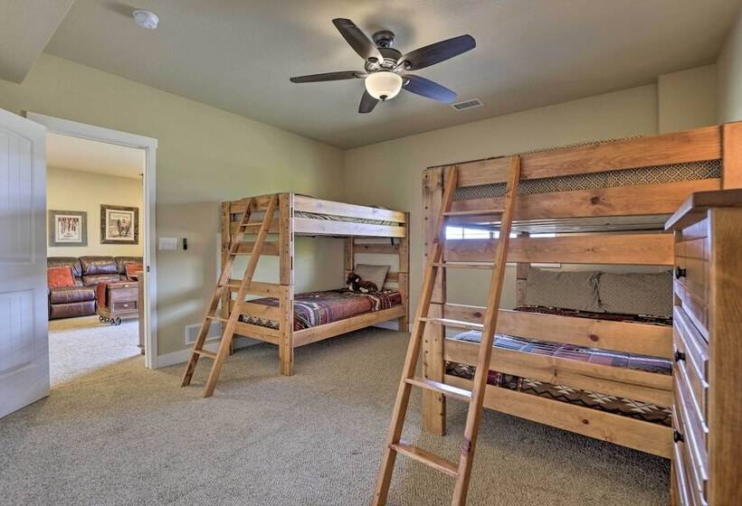 Granby Home W/ Hot Tub + Ski, Golf & Pool Access