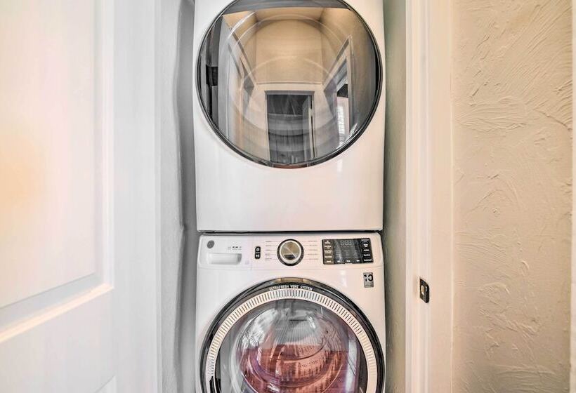 Historic 1891 Ocala Apartment W/ Original Touches!