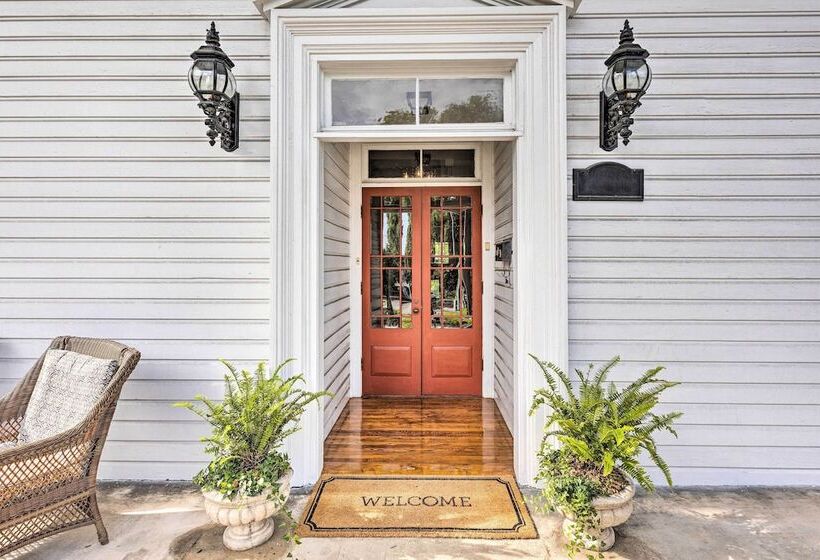 Historic 1891 Ocala Apartment W/ Original Touches!