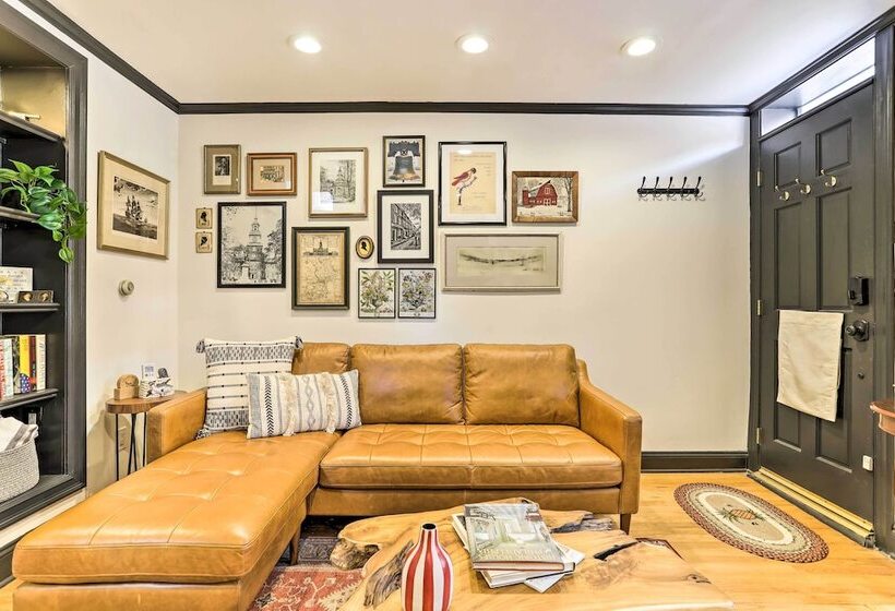 Historic Home W/ Garden: Walk To Center City!