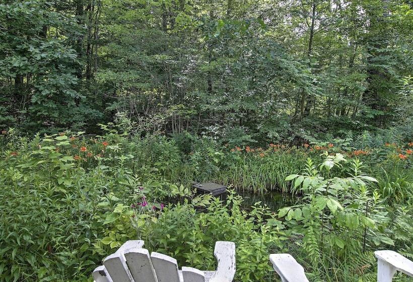 Historic Huntington Home   Walk To Westfield River