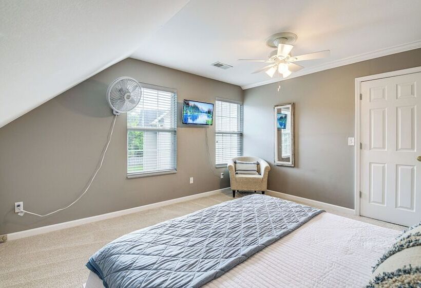 Home Sweet Home  W/ Private Pool + Patio!