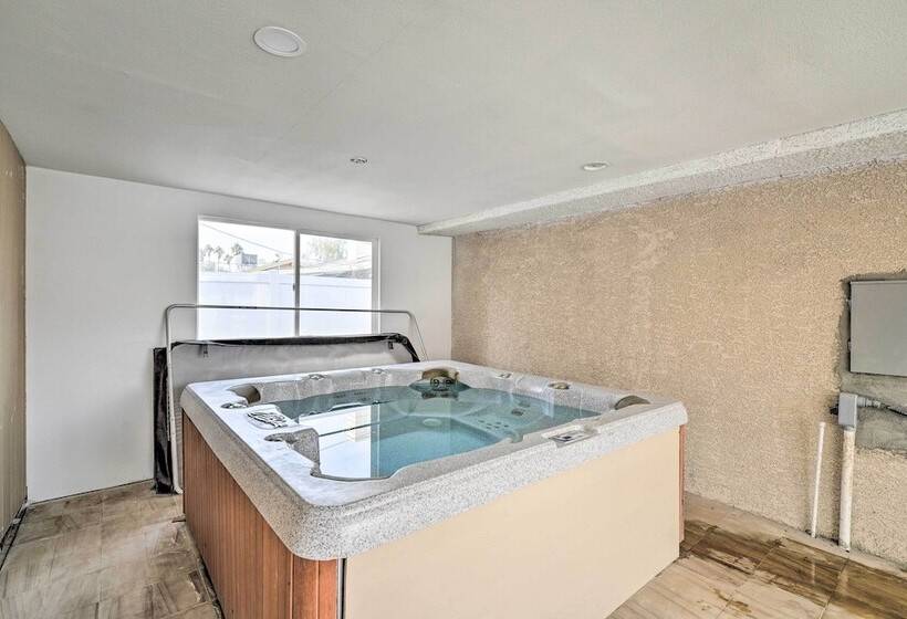 Home W/ Private Pool Near Las Vegas Strip!