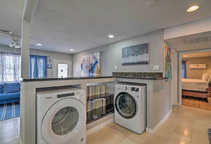 Home W/ Private Pool   Near Las Vegas Strip!