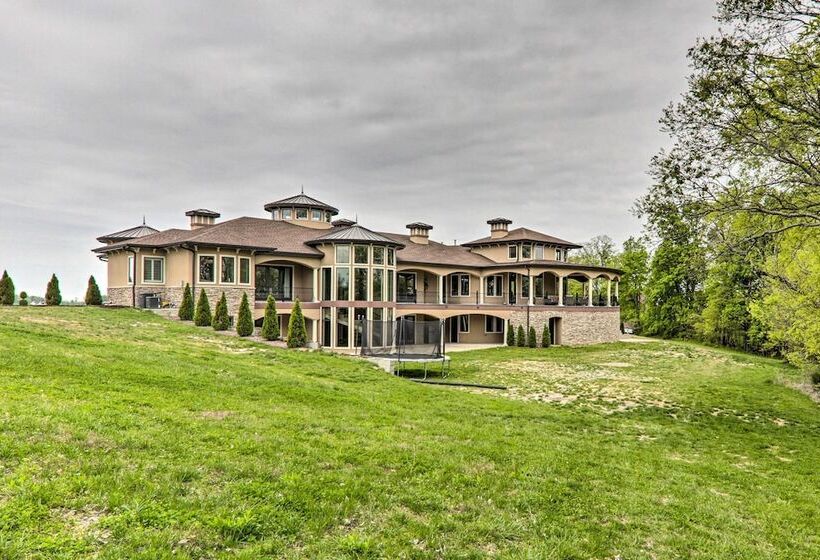 Huge Lebanon Estate W/ Resort Style Amenities