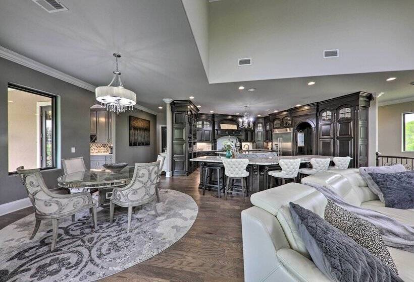 Huge Lebanon Estate W/ Resort Style Amenities