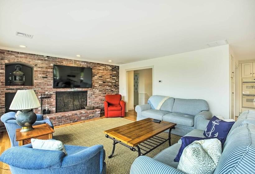 Hyannis Port Home W/ Bbq & Views: Half Mi To Beach