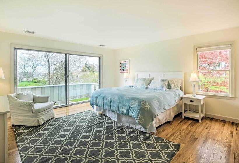 Hyannis Port Home W/ Bbq & Views: Half Mi To Beach