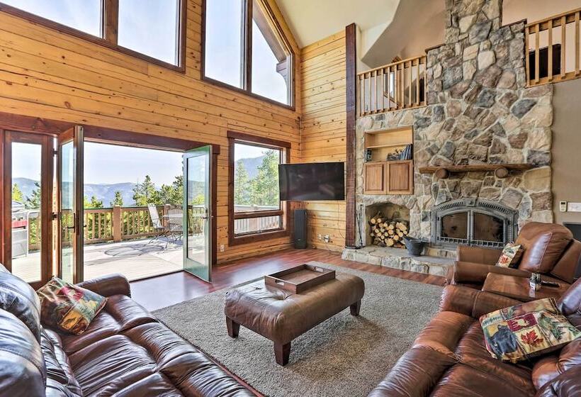 Idaho Springs Cabin W/ Gorgeous Mtn Views!